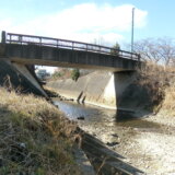 「山田川」の橋